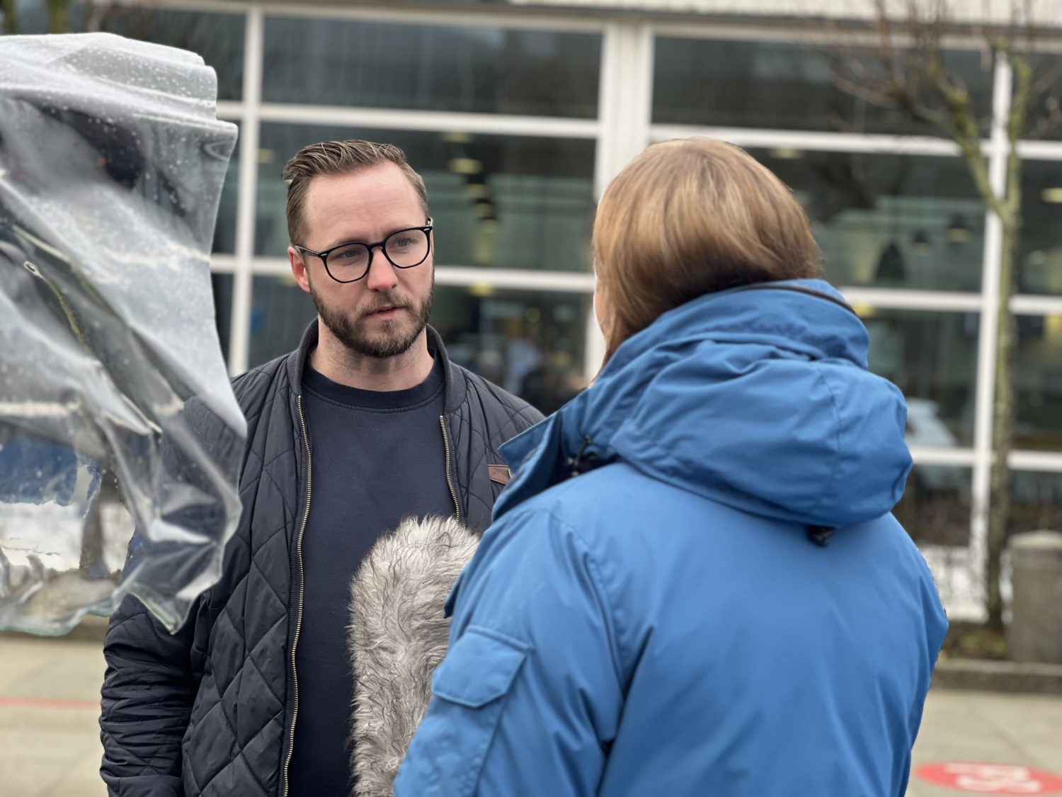 Mats Thune intervjues av NRK Foto: Rebecca Bjerga